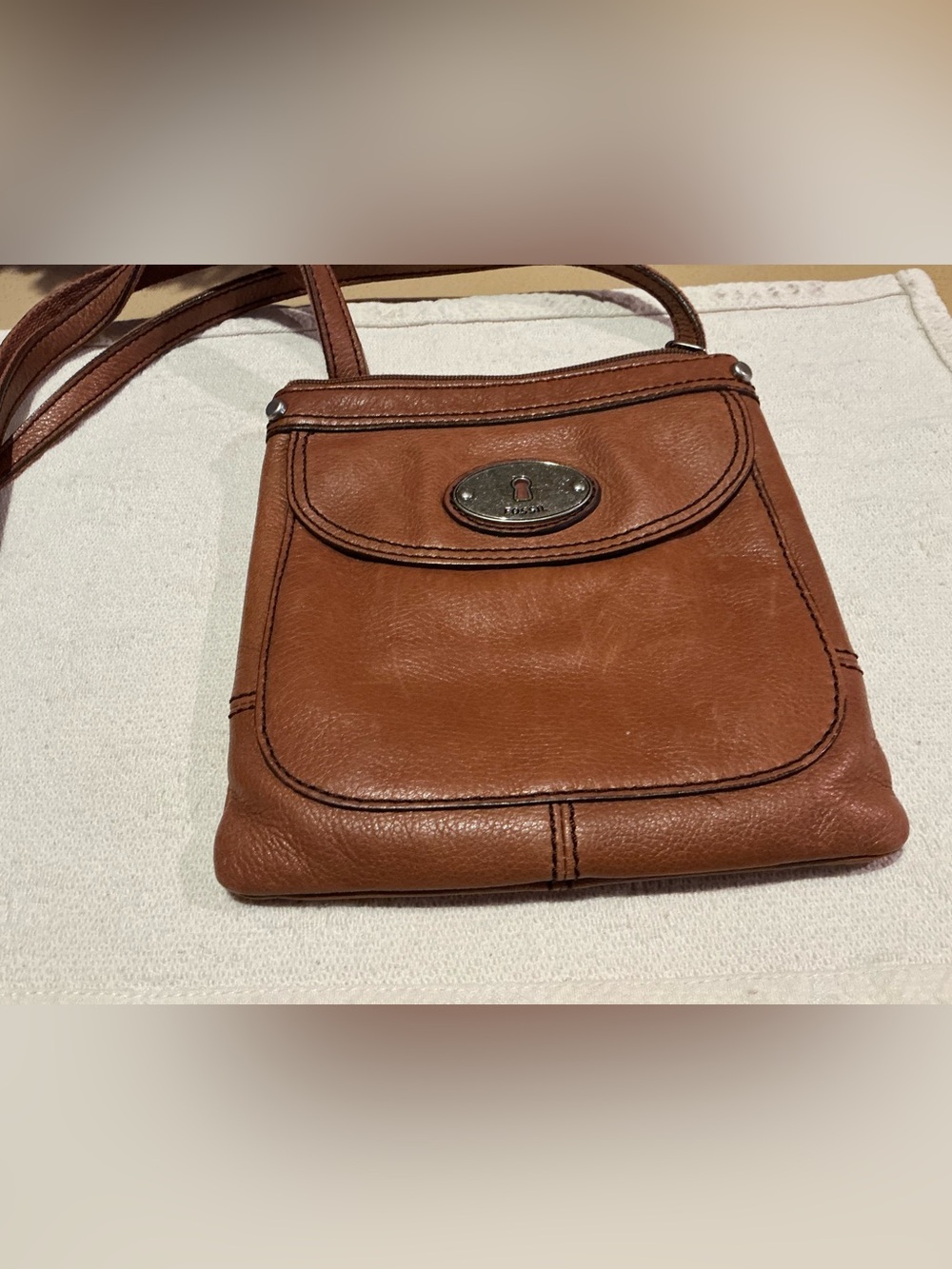 Fossil Pebble Leather Crossbody EUC